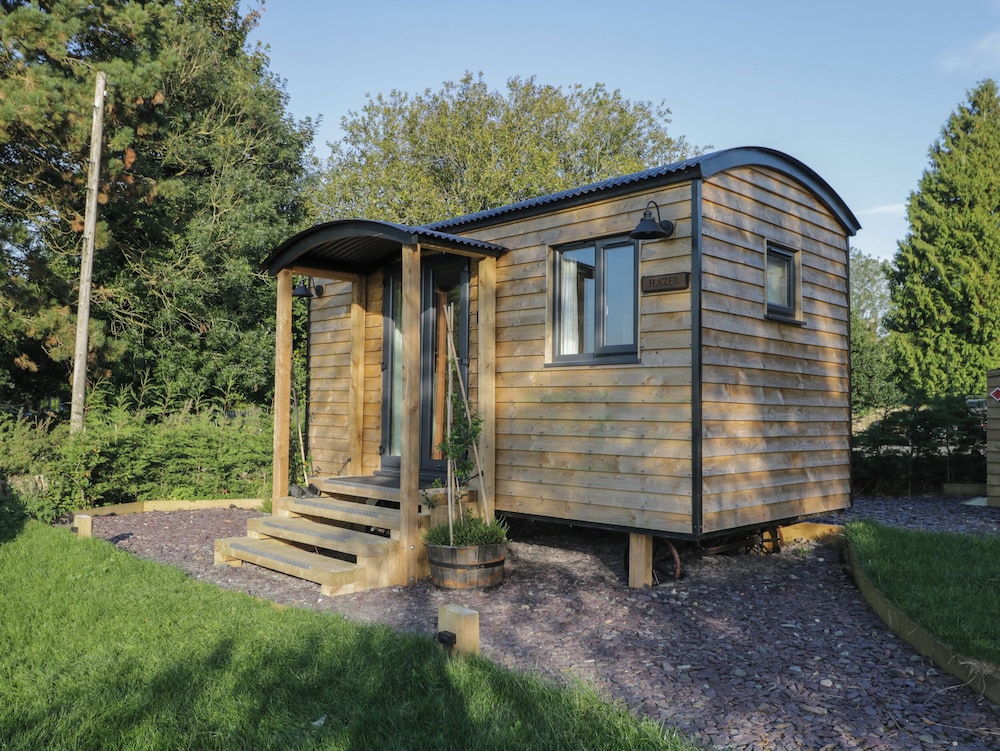 Hazel - carbon neutral hotel in Cirencester