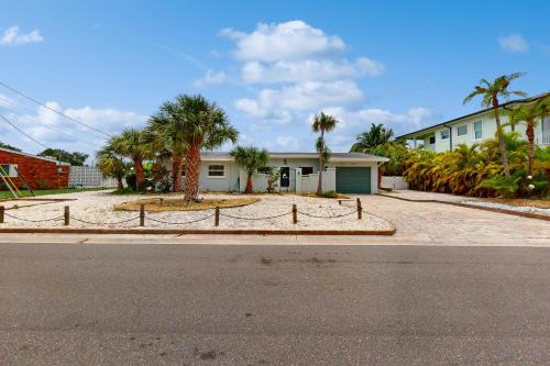 Stella Maris Coastal Getaway in Bradenton, United States