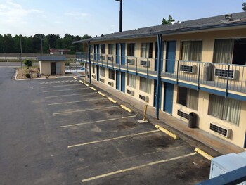 Super 7 Inn Little Rock
