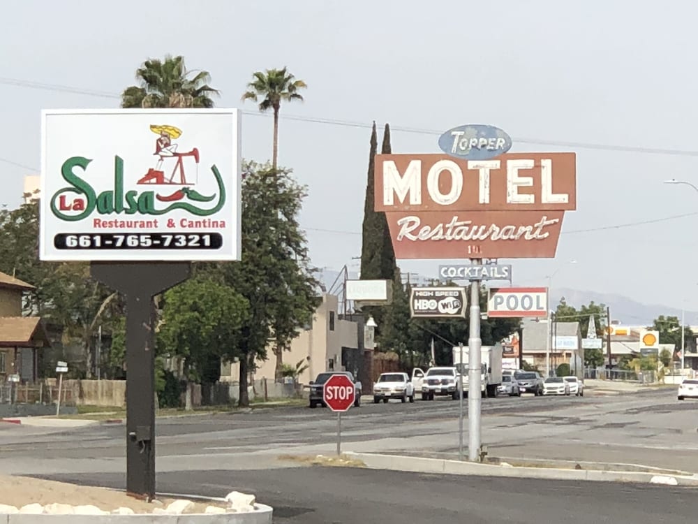 Topper Motel - carbon neutral hotel in Taft