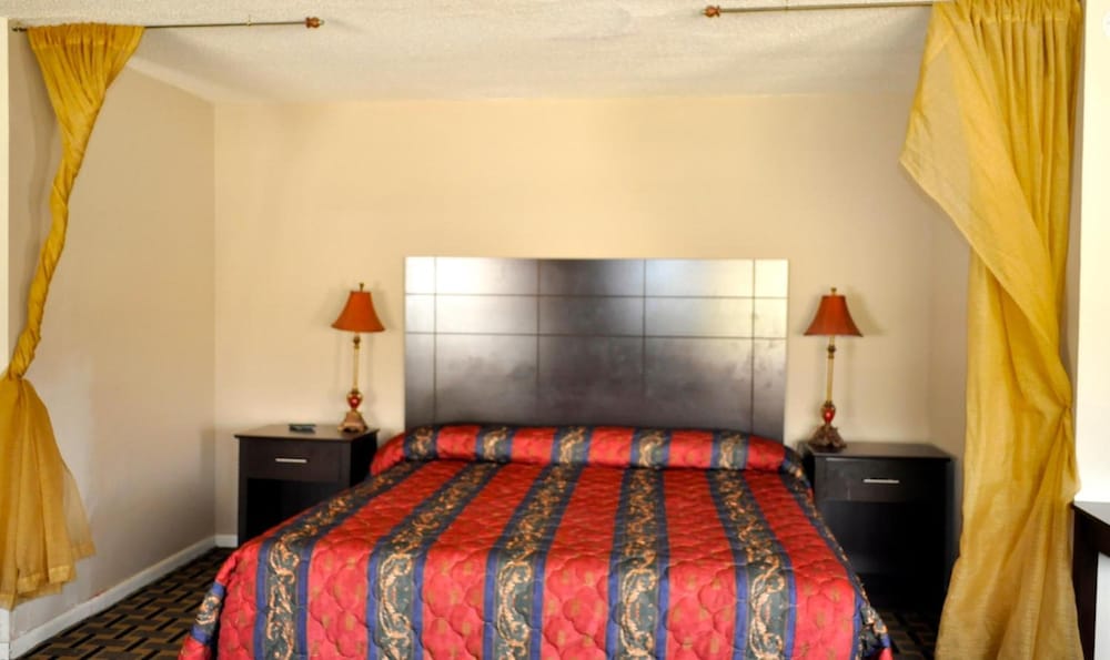 Andrews Motor Inn - photo 18