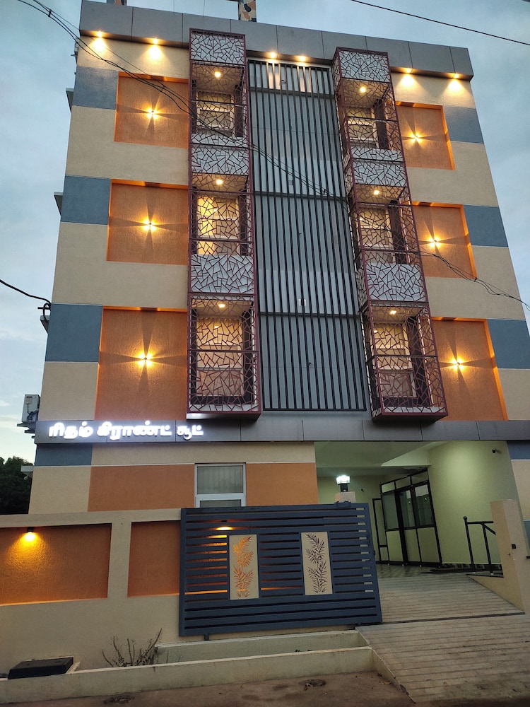 Hotel Rhythm Grand Suite in Tiruchirappalli, India