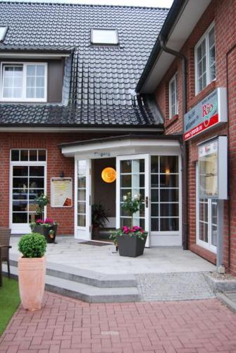 Hotel Altes Landhaus — hotel in Ahrensburg