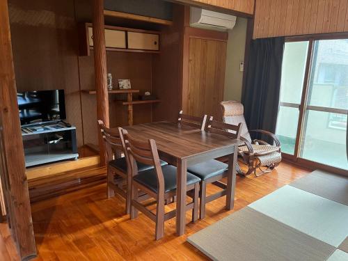 奄美ゲストハウス矢之脇町 Amami Guesthouse Yanowakicho — 4-Star Luxury Hotel in Amami, Japan
