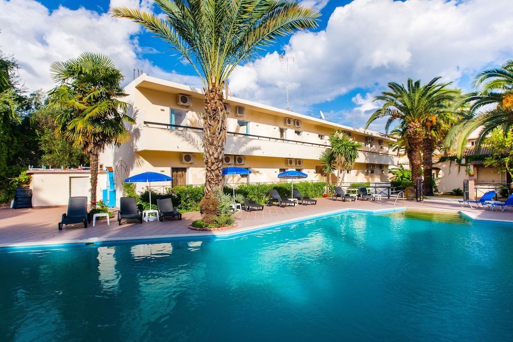 Mega Hotel - carbon neutral hotel in Corfu