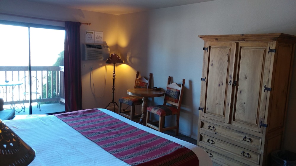 Beaver Creek Inn - photo 10