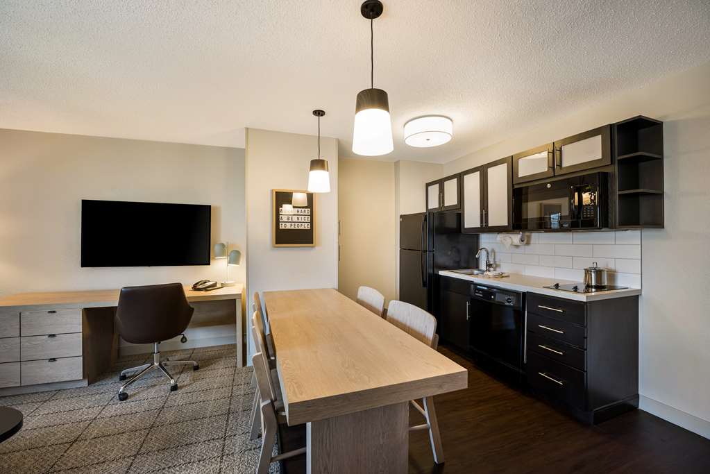 Sonesta Simply Suites Jersey City - photo 40