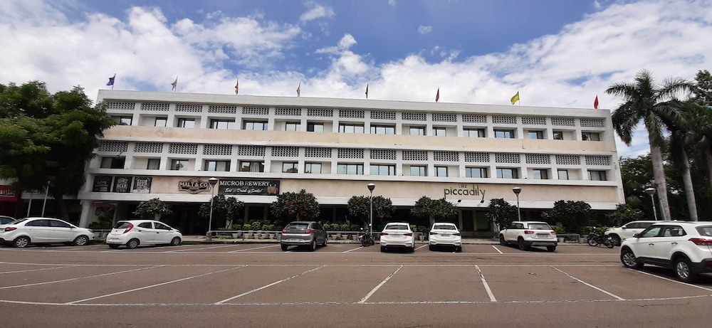 The Piccadily Chandigarh — hotel in Chandigarh