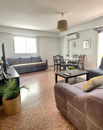 Uim Mediterraneo Isabel 23 Wifi in Sagunto, Spain