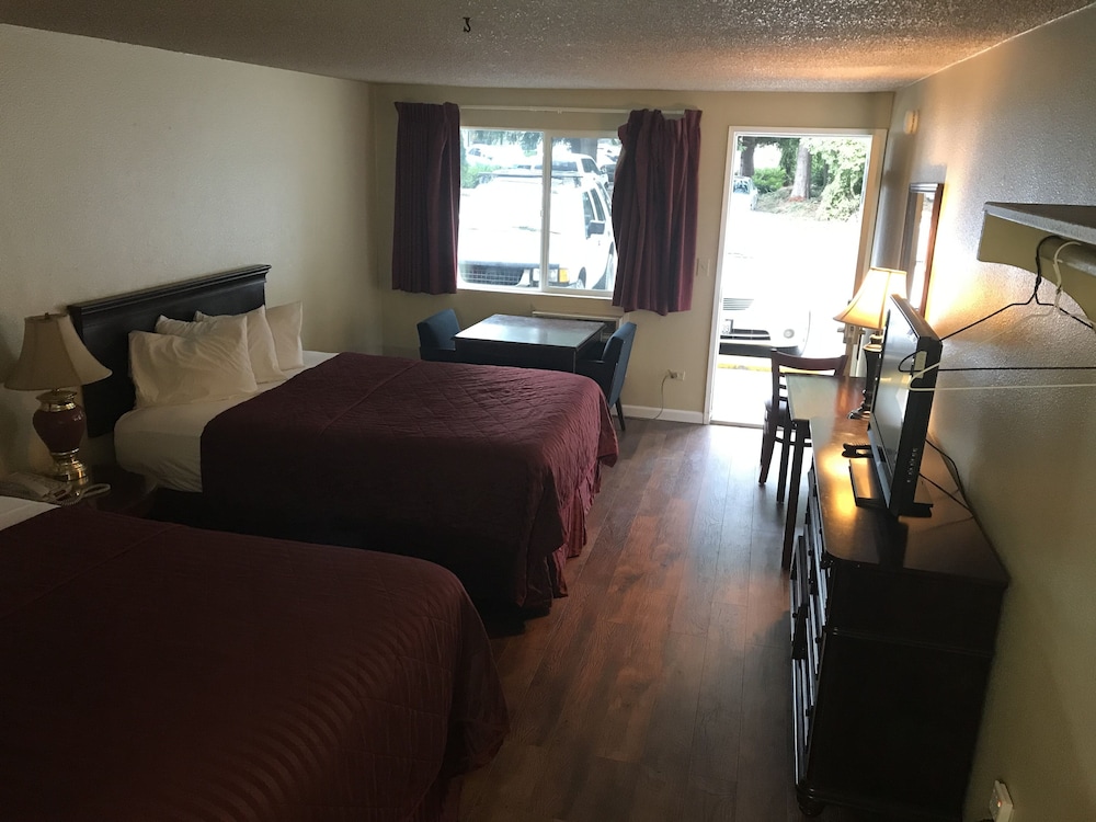 Smokey Point Motor Inn - photo 11