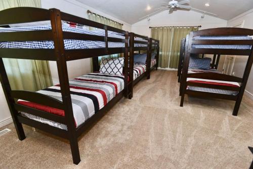 Spring Mountain Manor by Casago McCall Donerightmanagement - photo 26