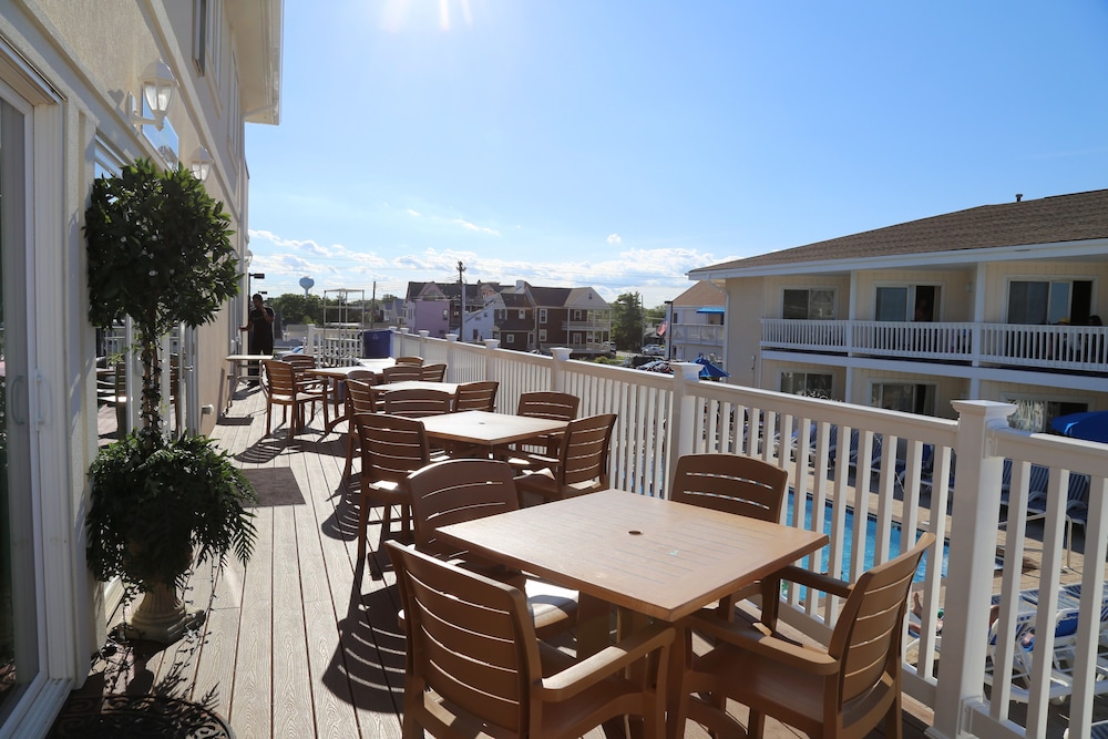 The White Sands Oceanfront Resort & Spa - photo 80