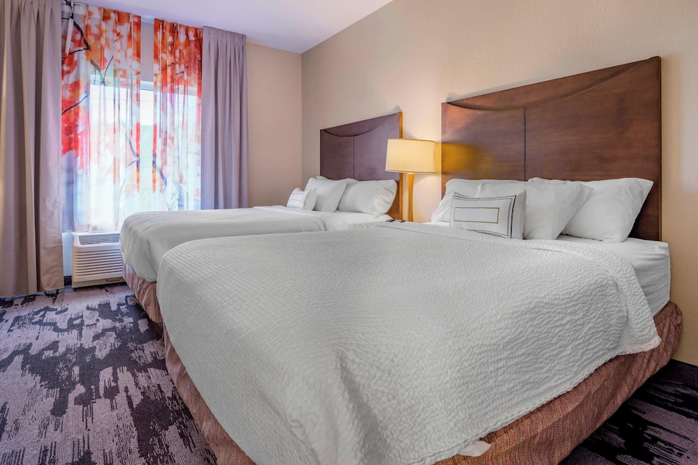 Fairfield Inn & Suites by Marriott Slippery Rock - photo 7