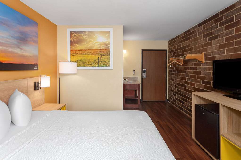 Days Inn by Wyndham Rockford I 90 Casino District - photo 18