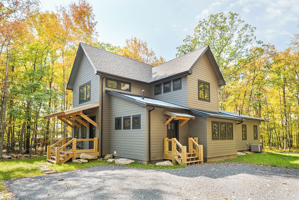 Dreidels Den in Mchenry, United States