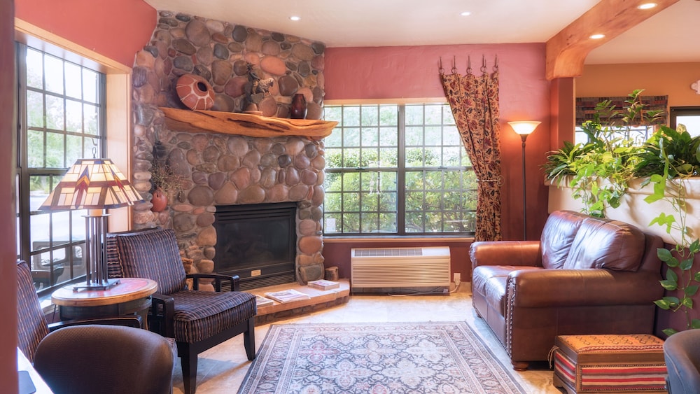 Sedona Real Inn & Suites - photo 2