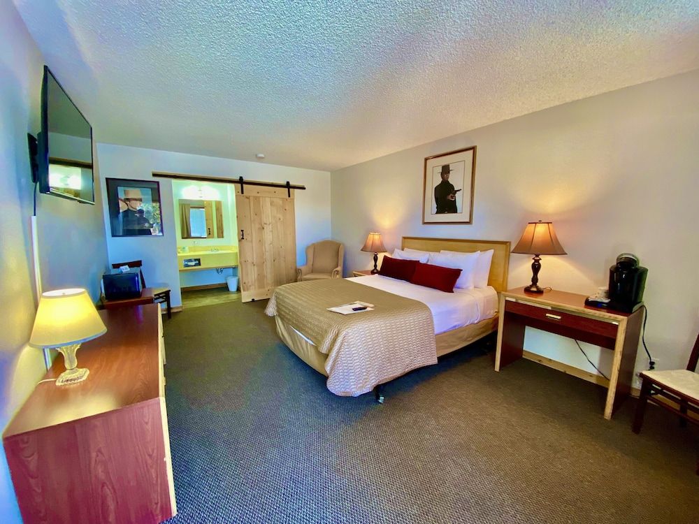 Old Montana Inn - photo 8
