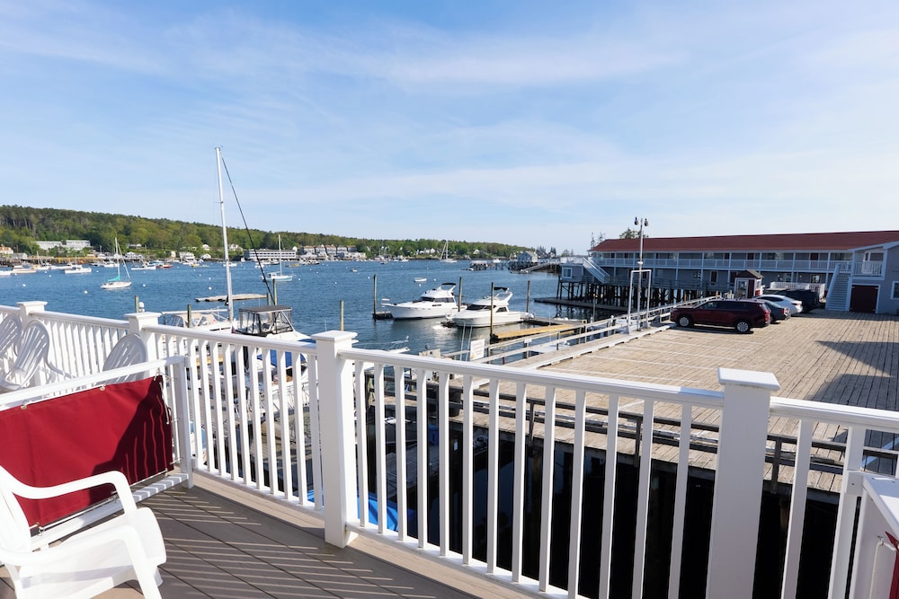 Tugboat Inn - photo 98