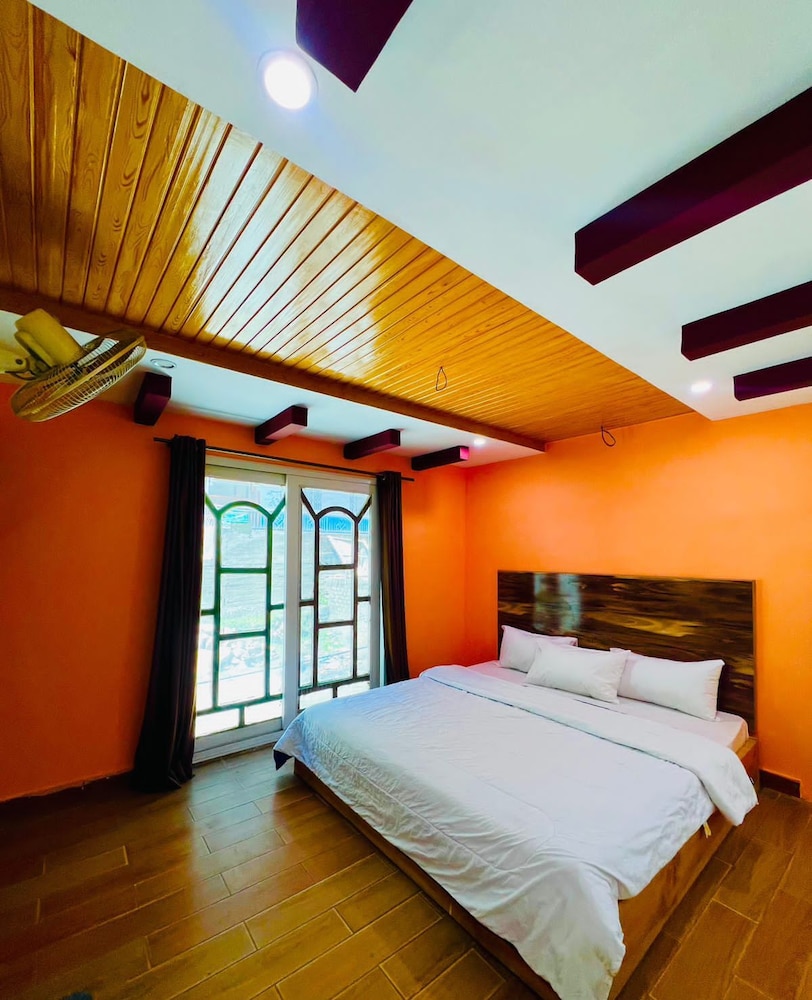 Neelum Green Land in Athmuqam, Pakistan