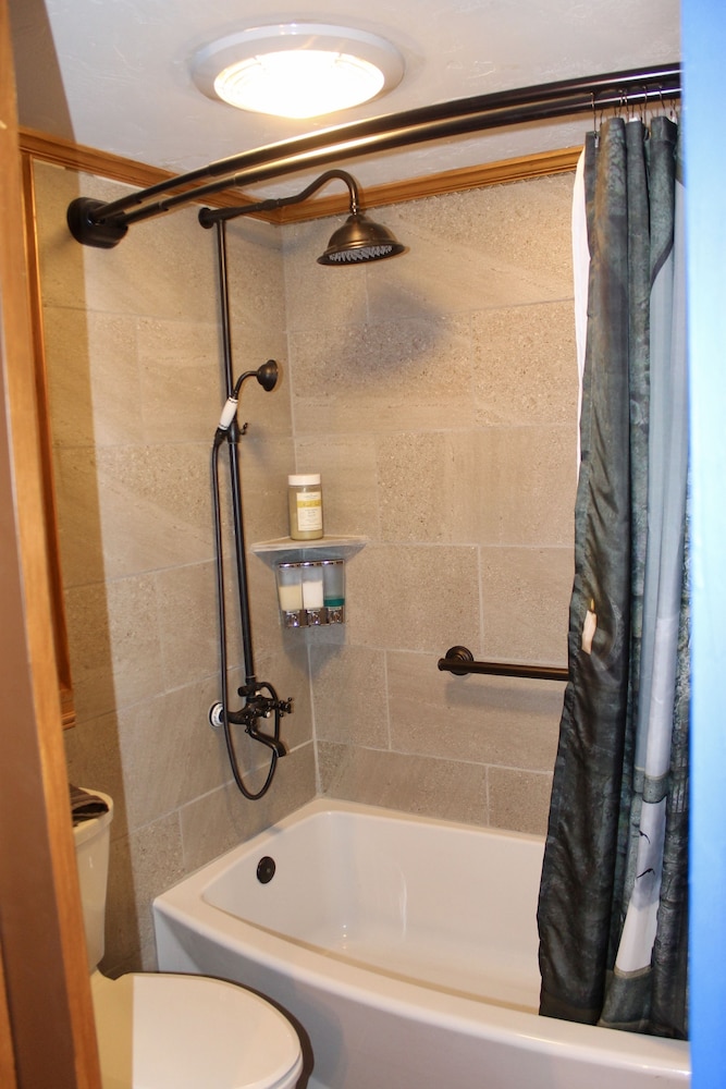 BarDew Valley Inn - photo 41