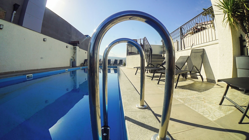 Rooftop pool