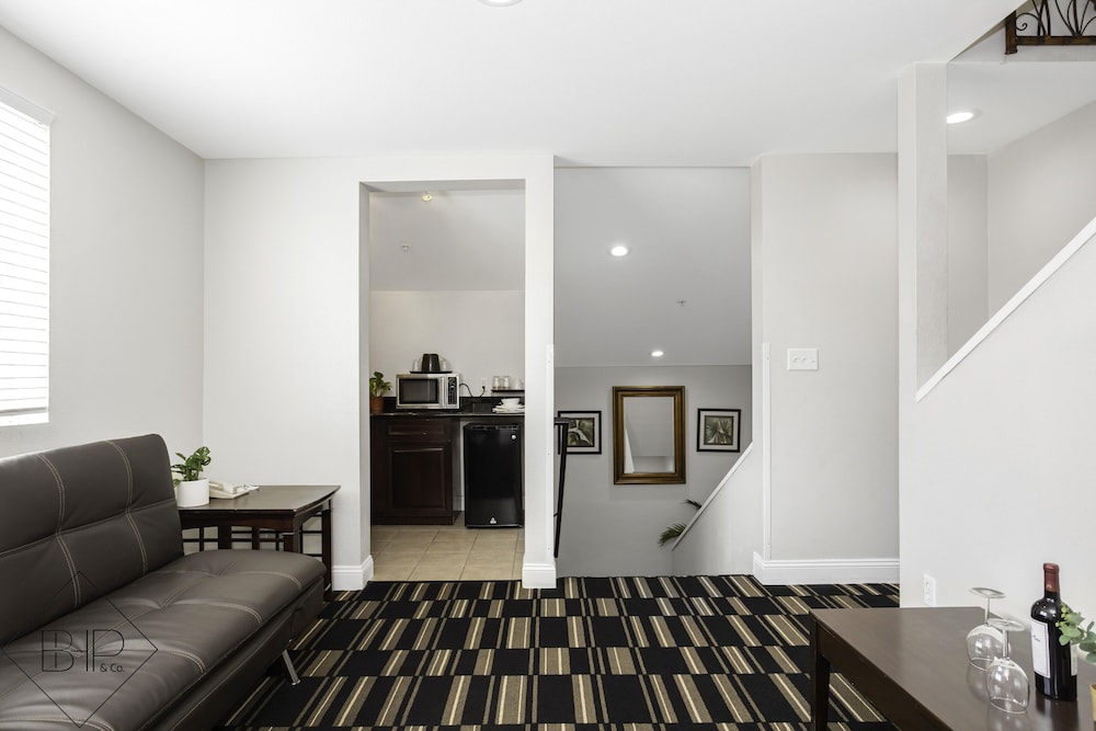 The Hotel Oceanside - photo 18
