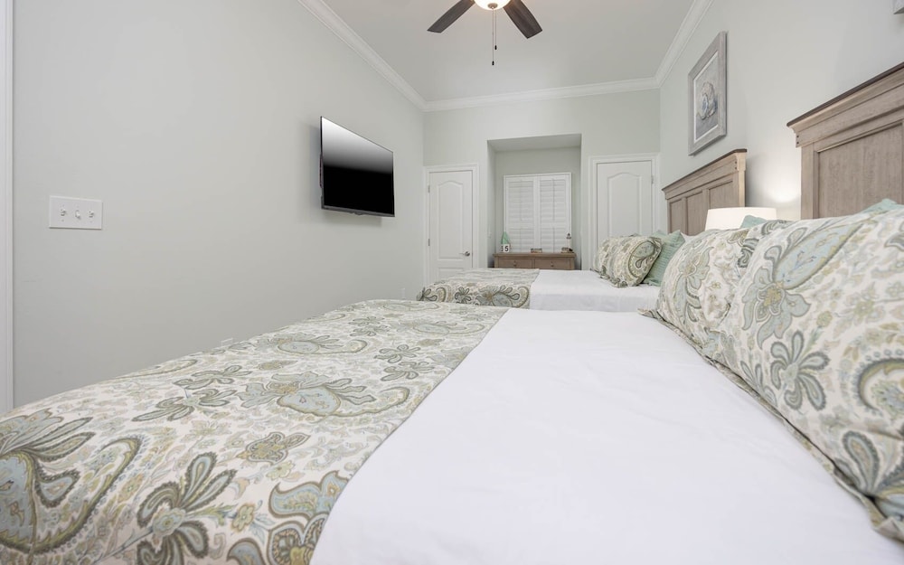 Phoenix Gulf Towers 1202 2 Bedroom Condo - photo 8