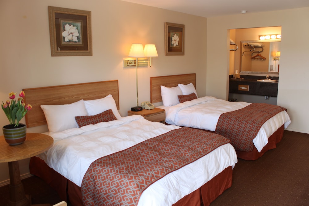 The Regency Inn - photo 9