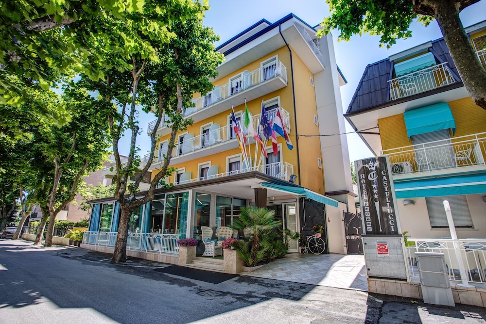 Hotel Castellucci - last minute hotel in Rimini