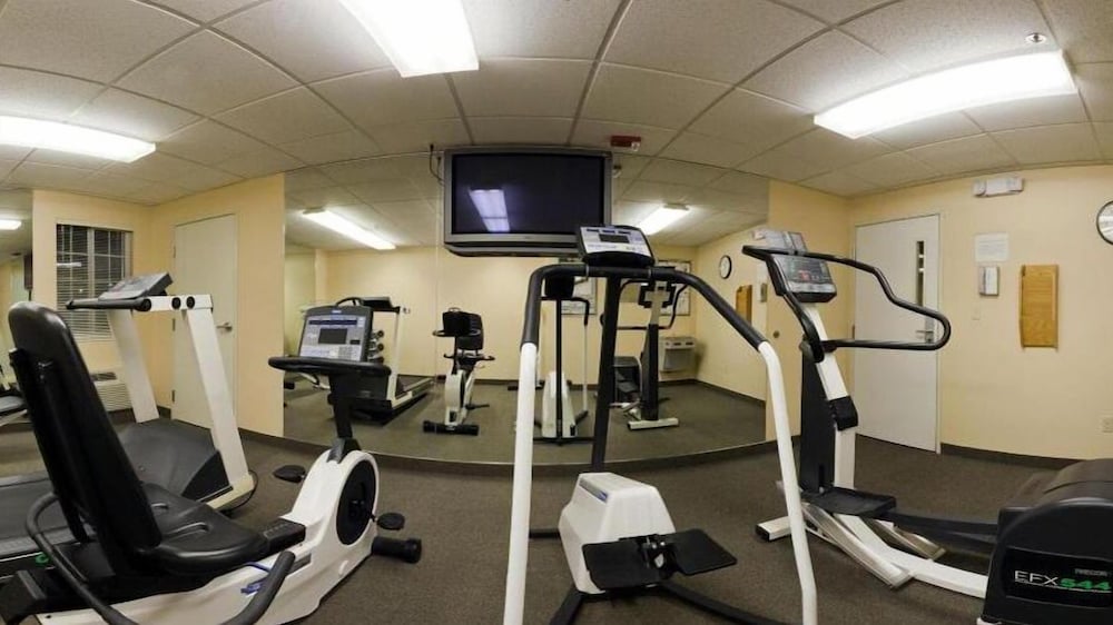 Candlewood Suites Rockford by IHG - photo 19