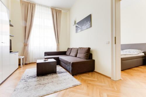 Apartment Vikroria Hálkova 5 — 4-Star Luxury Hotel in Prague, Czech Republic