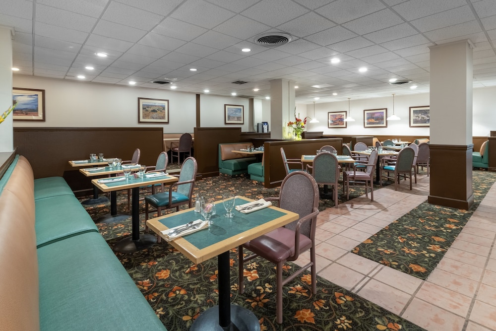 Ramada by Wyndham Reno Hotel and Casino - photo 26