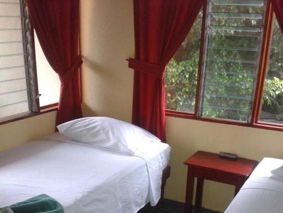 Cabinas & Restaurante Cristina in Paquera, Costa Rica