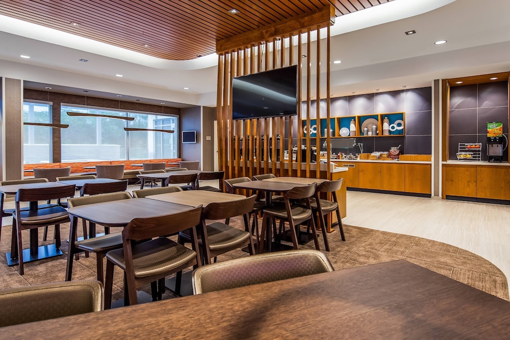 Springhill Suites by Marriott Chambersburg - photo 19