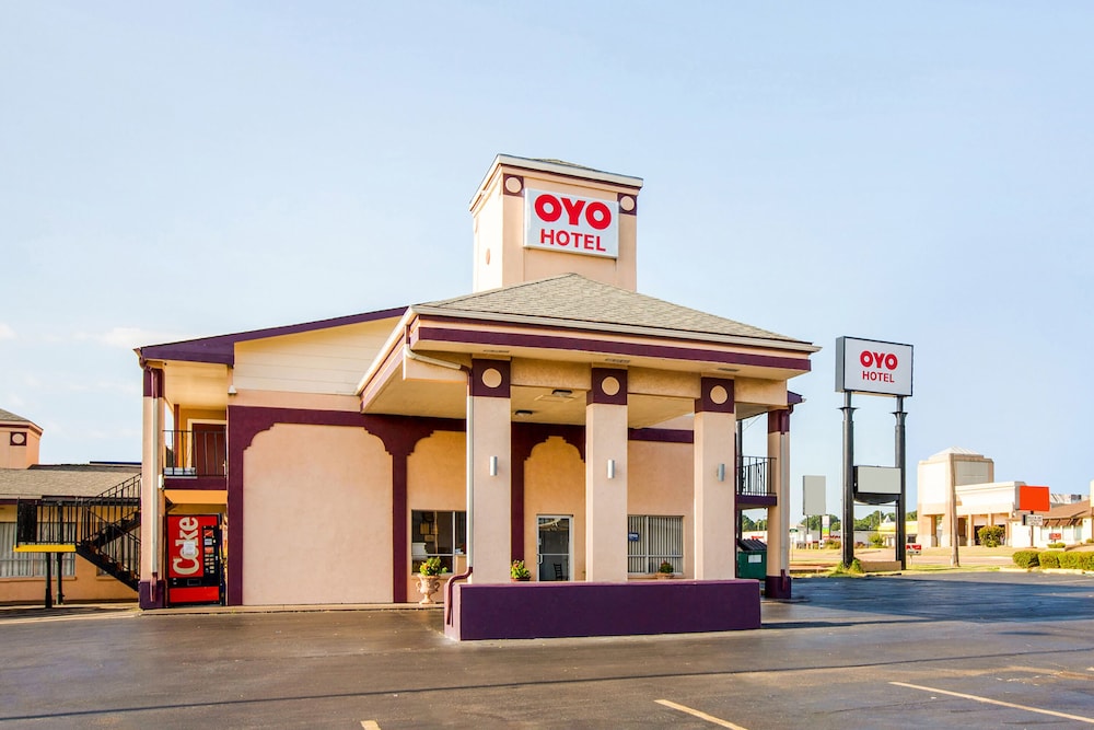 OYO Hotel Texarkana North Heights AR Hwy I 30 — hotel in Texarkana