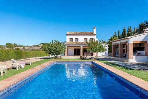 Villa Chata Plusholidays — 4-Star Luxury Hotel in Benissa, Spain