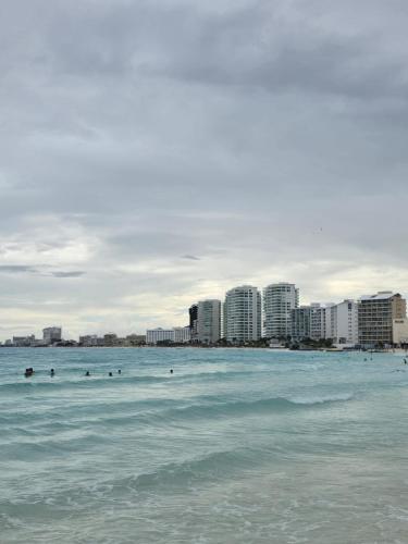 Cancun Beach & Nightlife Paradise Salvia Condominiums — 4-Star Luxury Hotel in Cancun, Mexico