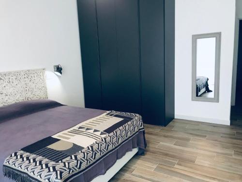 Bellhome 1 Elegante Appartamento Nel Centro di Bari — 4-Star Luxury Hotel in Bari, Italy