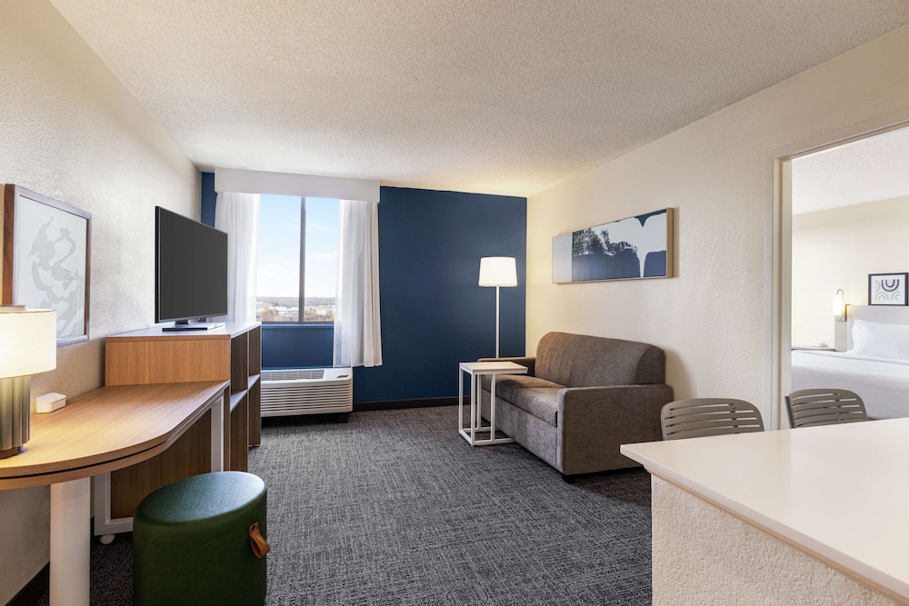 Spark by Hilton Germantown Washington DC North - photo 23
