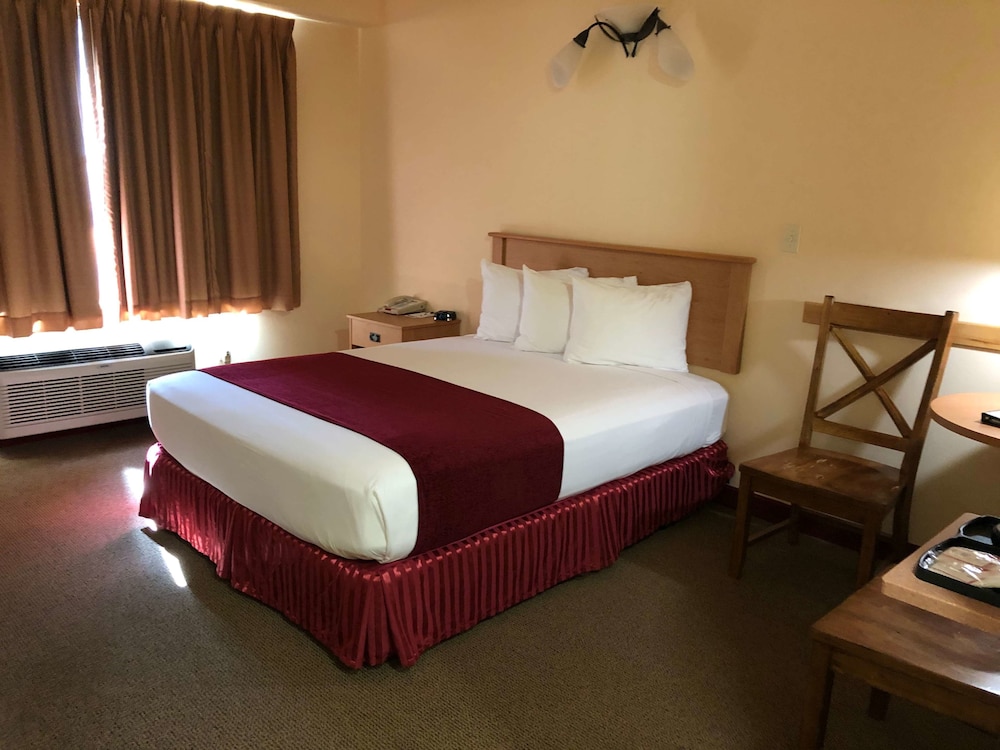 Travelodge Inn & Suites by Wyndham Deadwood - photo 5