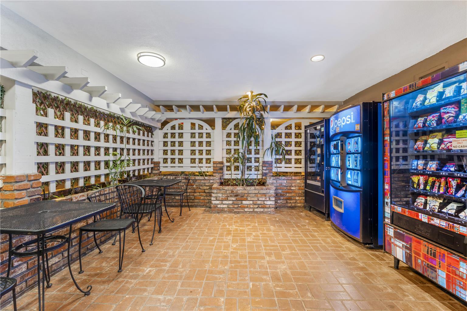 Best Western Plus Carriage Inn - photo 7