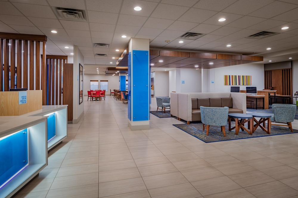 Holiday Inn Express & Suites N Waco Area West by IHG - photo 61