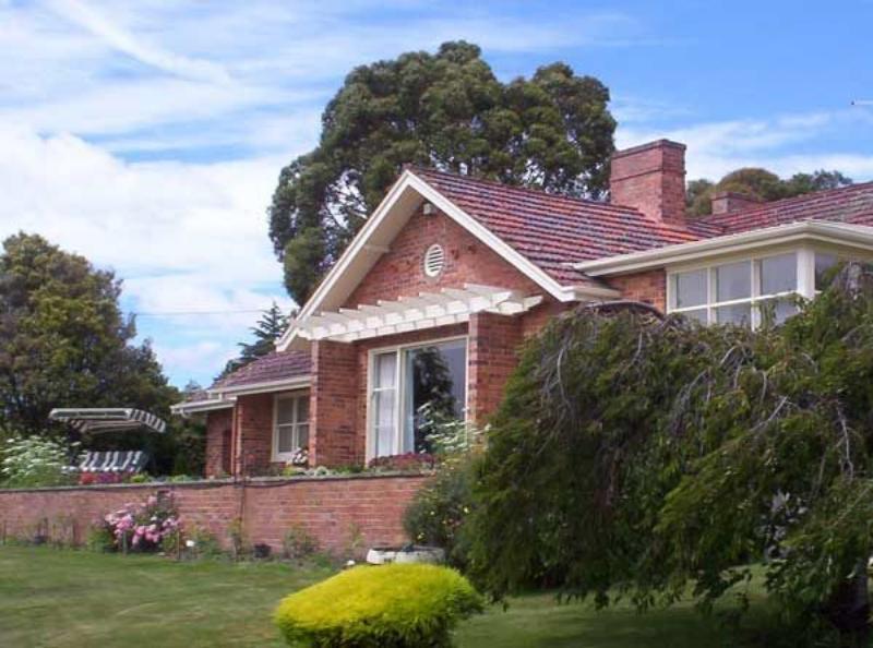 Trevallyn House B & B