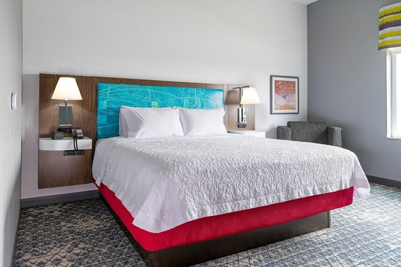 Hampton Inn Lexington TN - photo 2