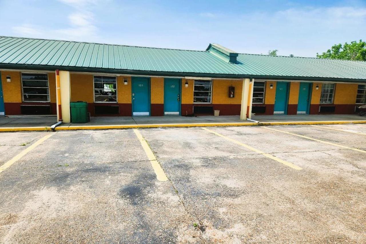 Travel Inn by OYO Hwy 80 Jackson - photo 3