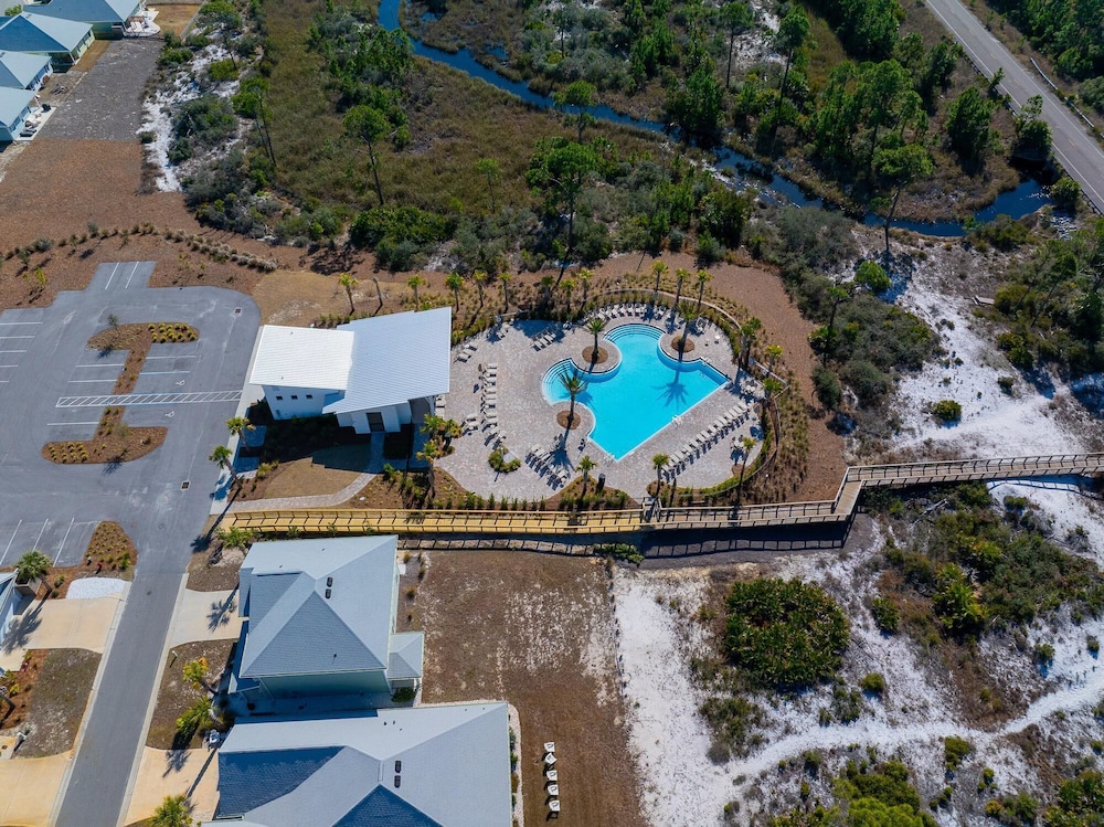 WindMark Beach North by Pristine Properties Vacation Rentals — 4-Star Luxury Hotel in Port Saint Joe, United States