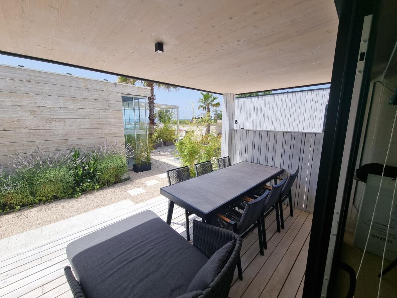 Arcadia Beach Villa N.1 — 4-Star Luxury Hotel in Privlaka, Croatia