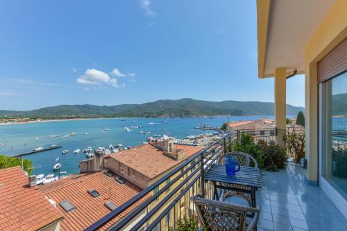 Appartamento Bellavista — 4-Star Luxury Hotel in Marina Di Campo, Italy