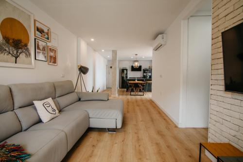 tuGuest Carretera de la Sierra Apartment — 4-Star Luxury Hotel in Granada, Spain