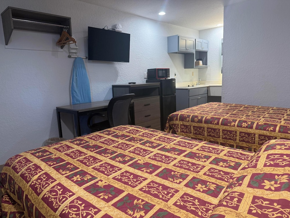 Economy Lodge by Hotel O Texas City - photo 14